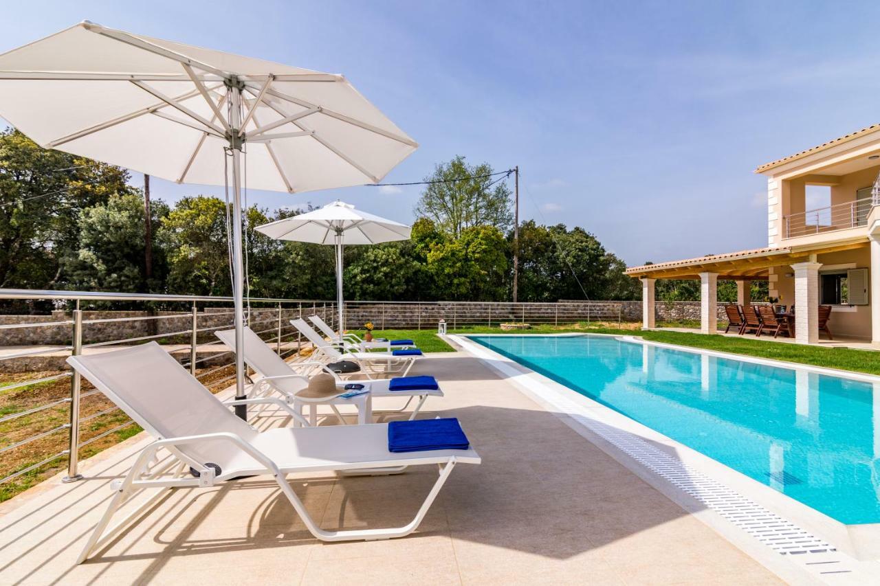 Villa Johnnie Poulades Exterior photo